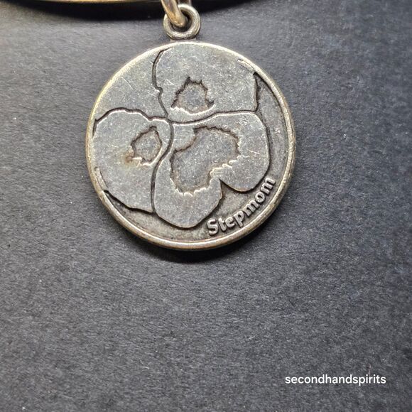 Authentic Alex & Ani Stepmom Silver Tone Expandable Charm Bracelet With Box. - Picture 3 of 11